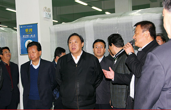 甘肃省委常委、省委政法委书记泽巴足、兰州市（images 1）